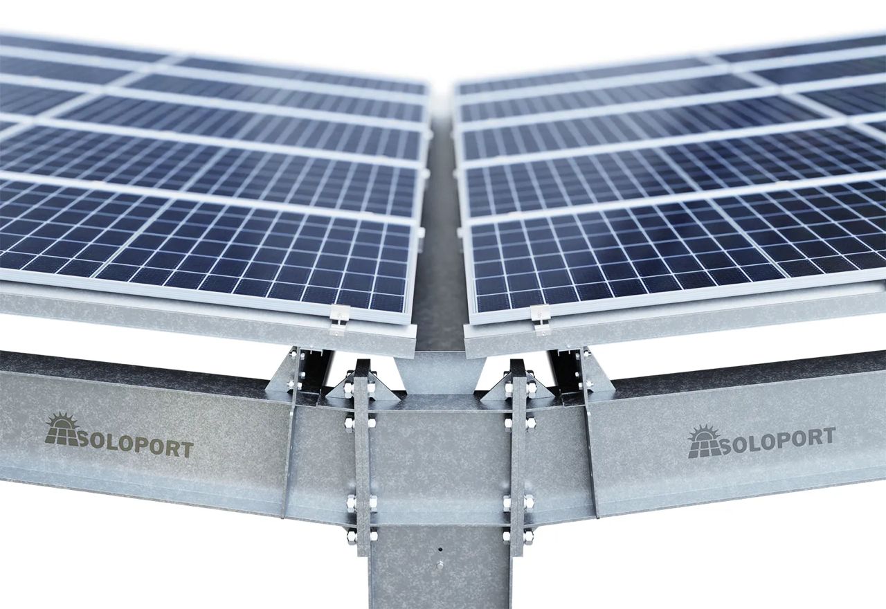 Parkplatzüberdachung PP4-G12600-3, doppelseitig, Grundfeld mit 30 Solarmodulen, SoloPort