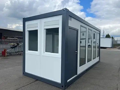 Mobiler Bürocontainer mit Panoramafenstern (Ref: C3301)